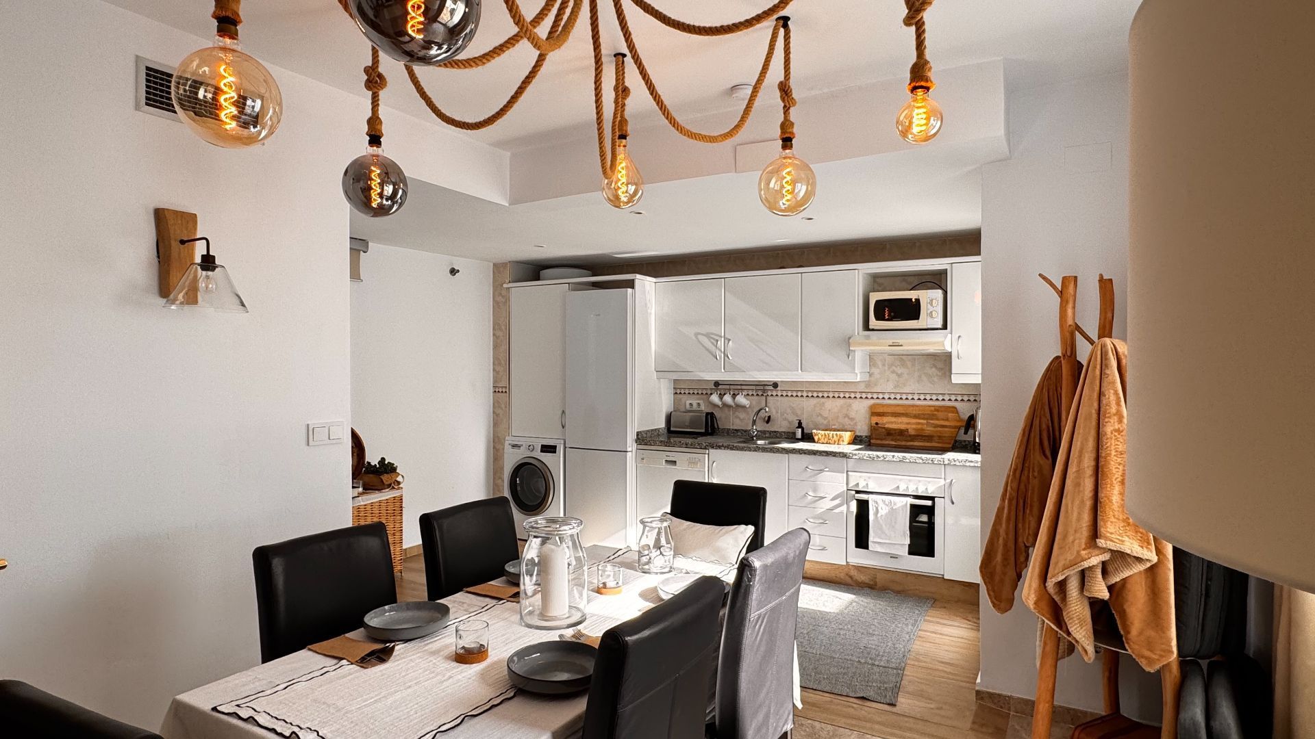 Kitchen of Flat for sale in Marbella  with Air Conditioner and Heating