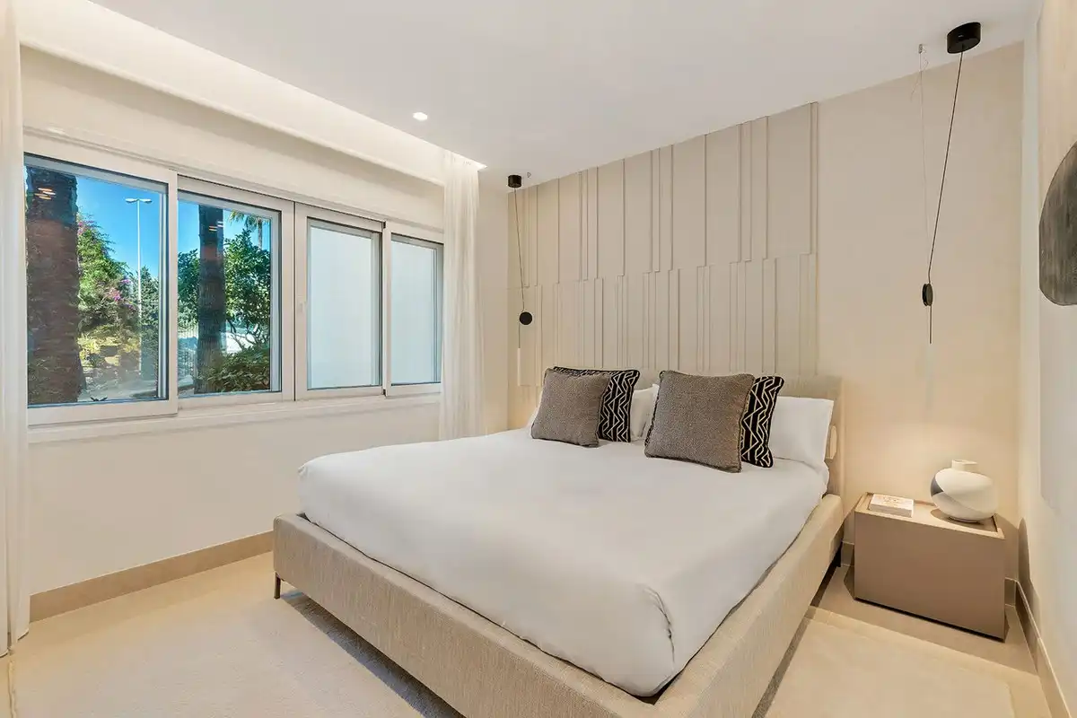 Home with pool for sale in Selwo, imagen 8
