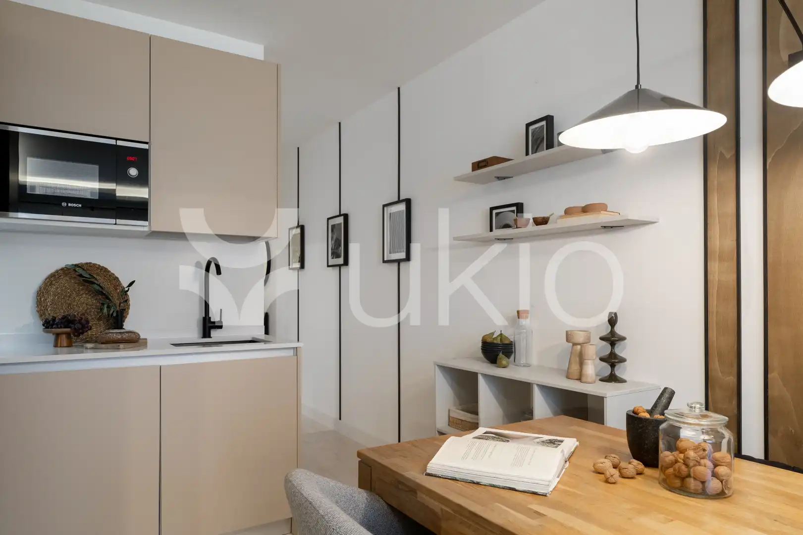 Cocina de Apartamento de alquiler en Madrid con Aire acondicionado, Calefacción y Amueblado
