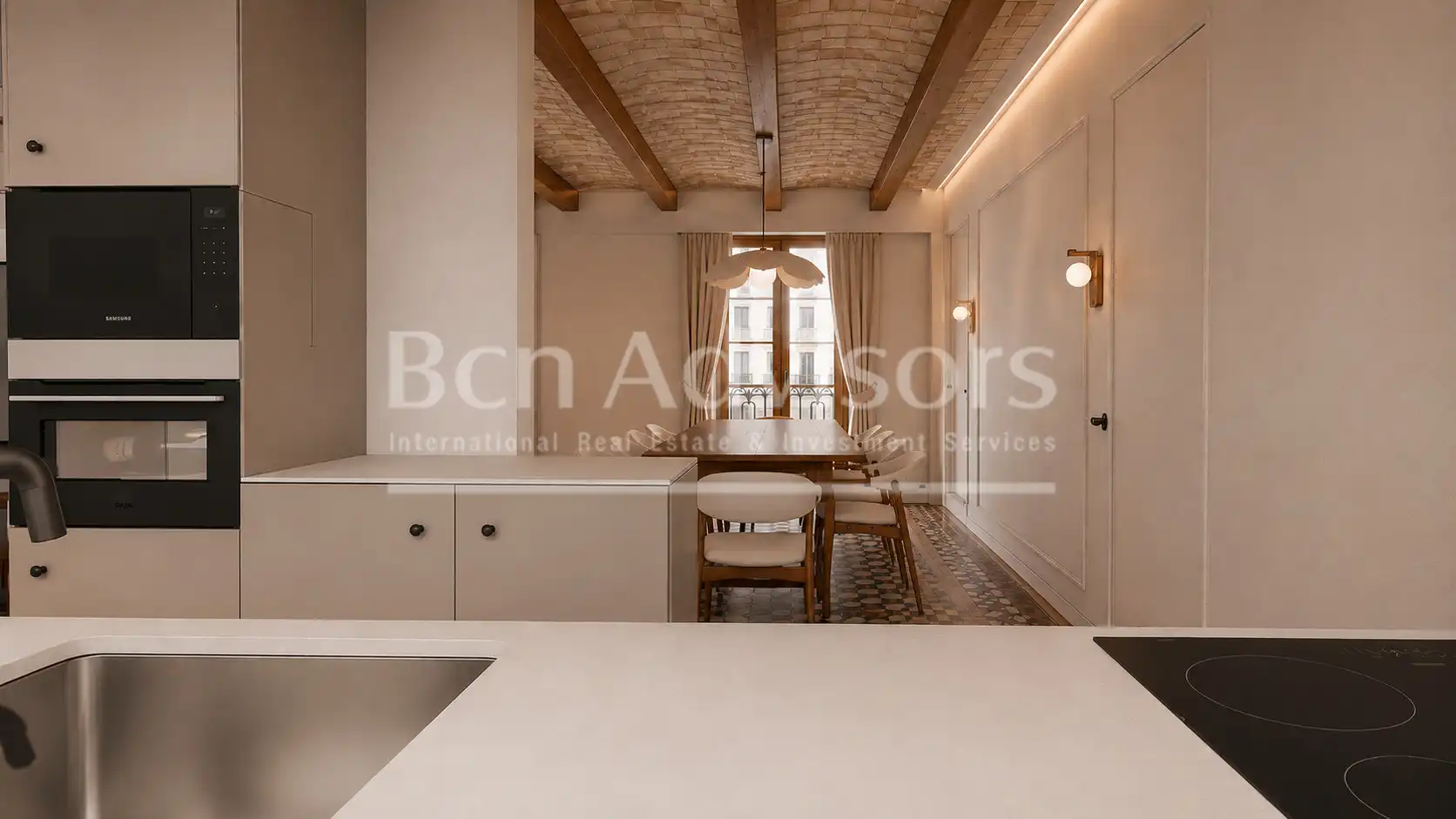 Piso con terraza en venta en Carrer del Consell de Cent, imagen 3