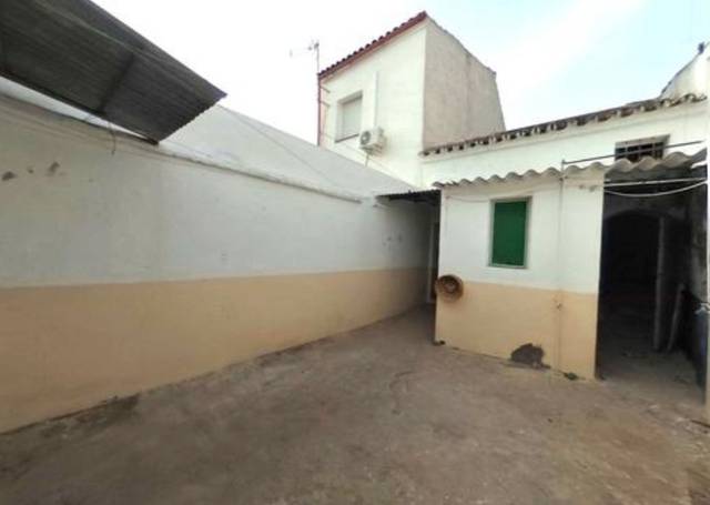 Casa-chalet en Venta en Calle Pablo Picasso en Alcolea del Río