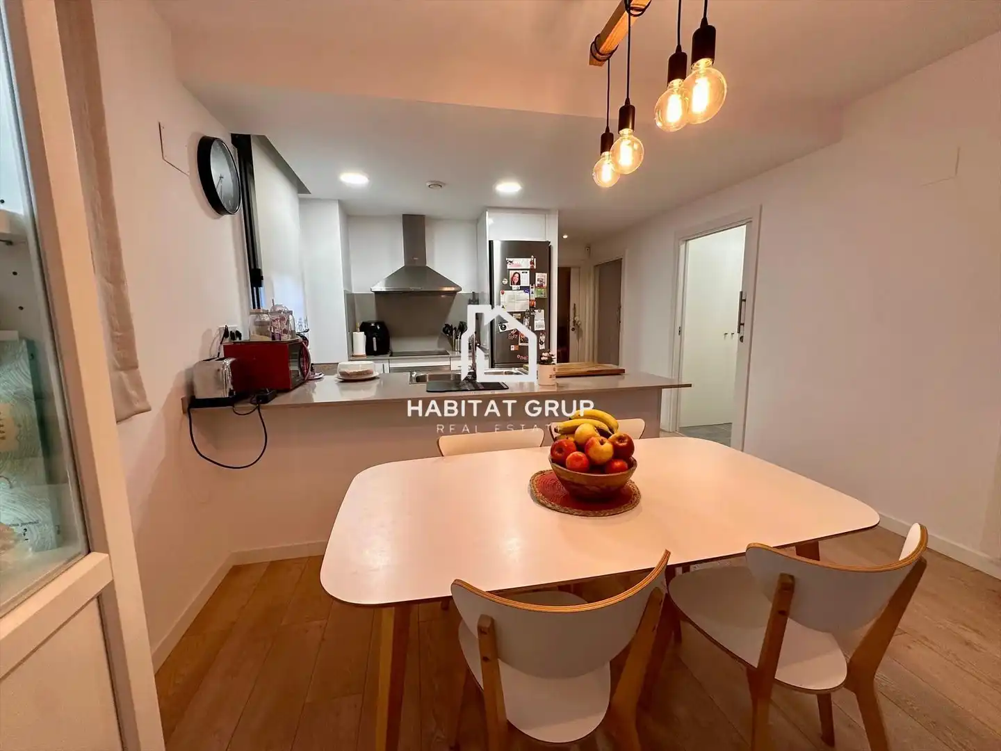 Außenansicht von Wohnung zum Verkauf in Salt mit Klimaanlage und Terrasse
