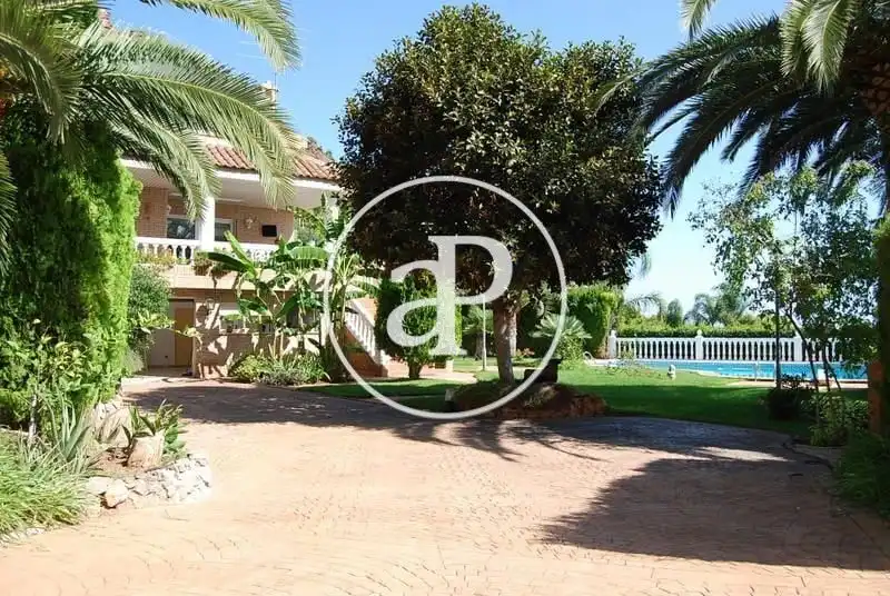 Vista exterior de Casa o chalet en venta en Sagunto / Sagunt con Aire acondicionado, Calefacción y Jardín privado
