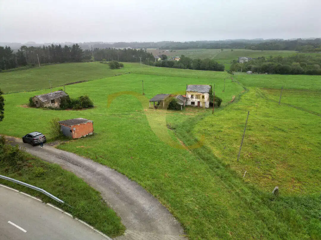 Casa o chalet en venta en El Franco  con Calefacción