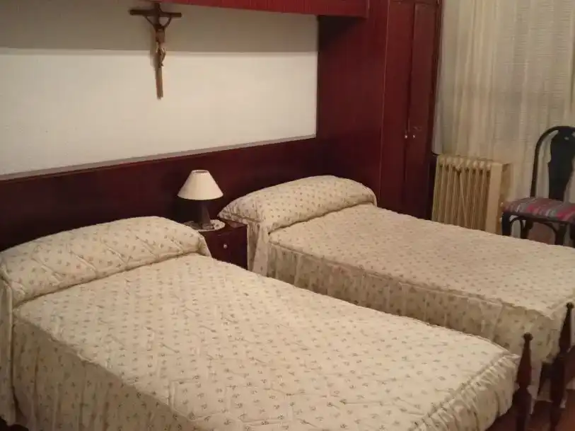 Dormitori de Pis en venda en Aldeadávila de la Ribera amb Moblat i Balcó