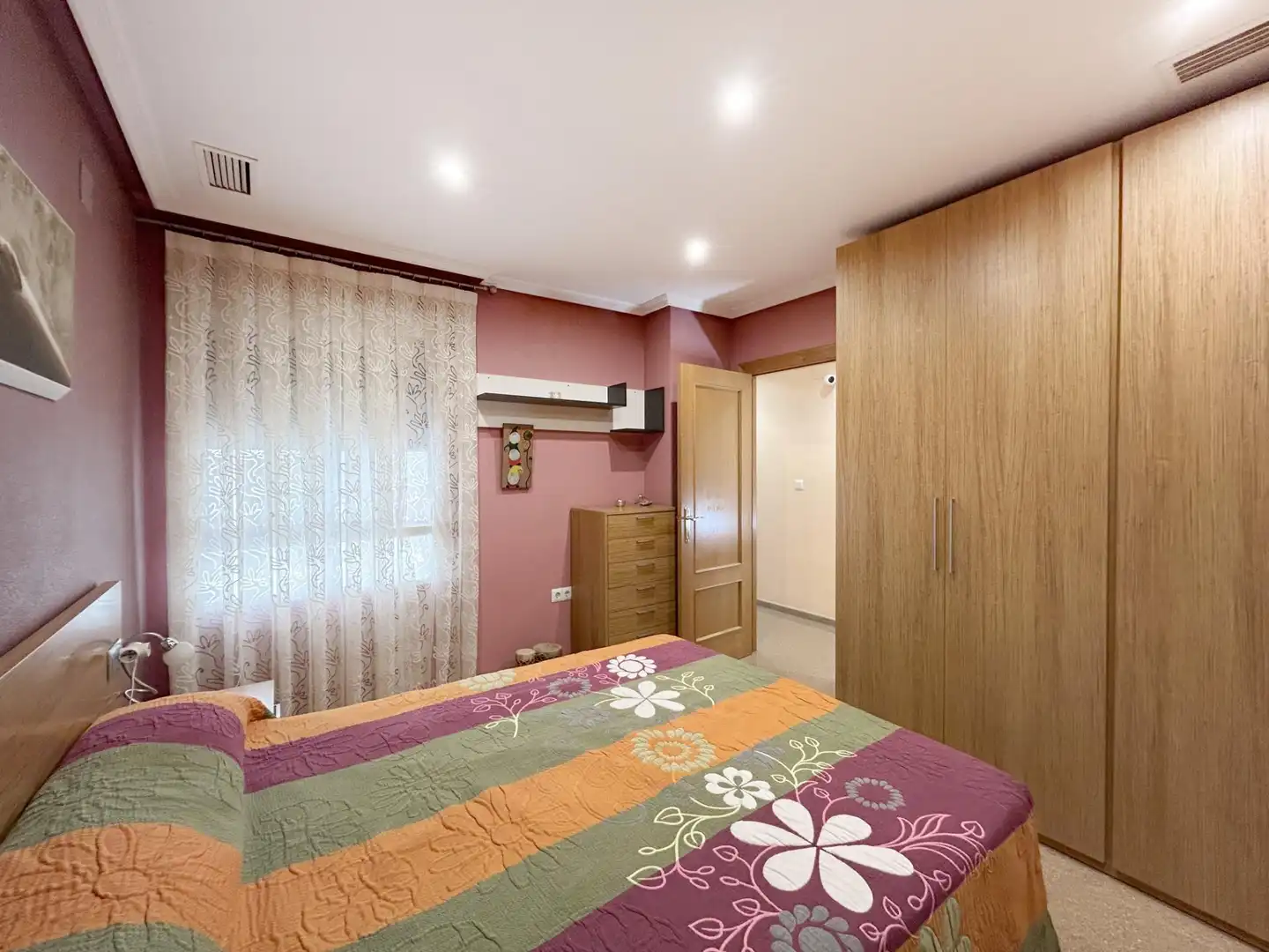 Bedroom of Flat for rent in Novelda  with Alarm