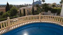 Piscina de Casa o xalet en venda en Calpe / Calp amb Aire condicionat, Calefacció i Jardí privat