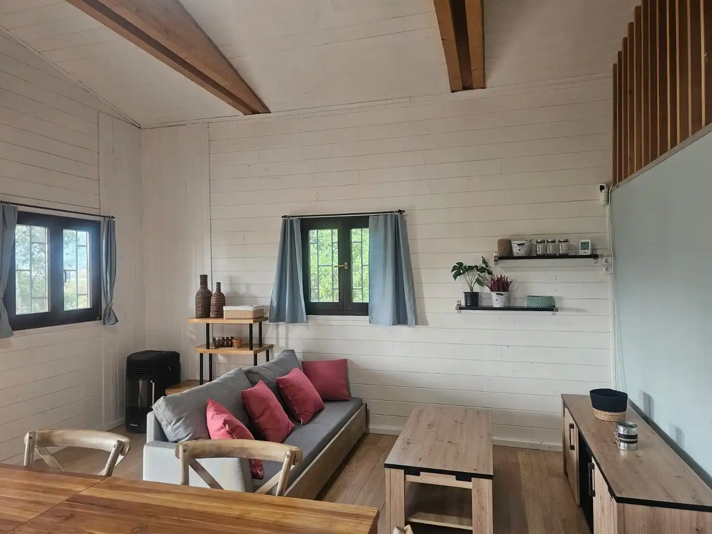 Sala d'estar de Finca rústica en venda en Amposta amb Jardí privat, Terrassa i Moblat
