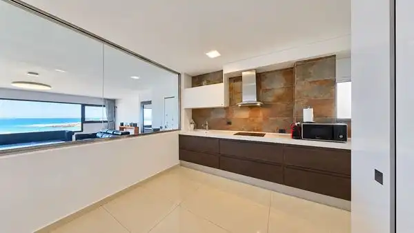 Cocina de Piso en venta en Isleta - Puerto - Guanarteme