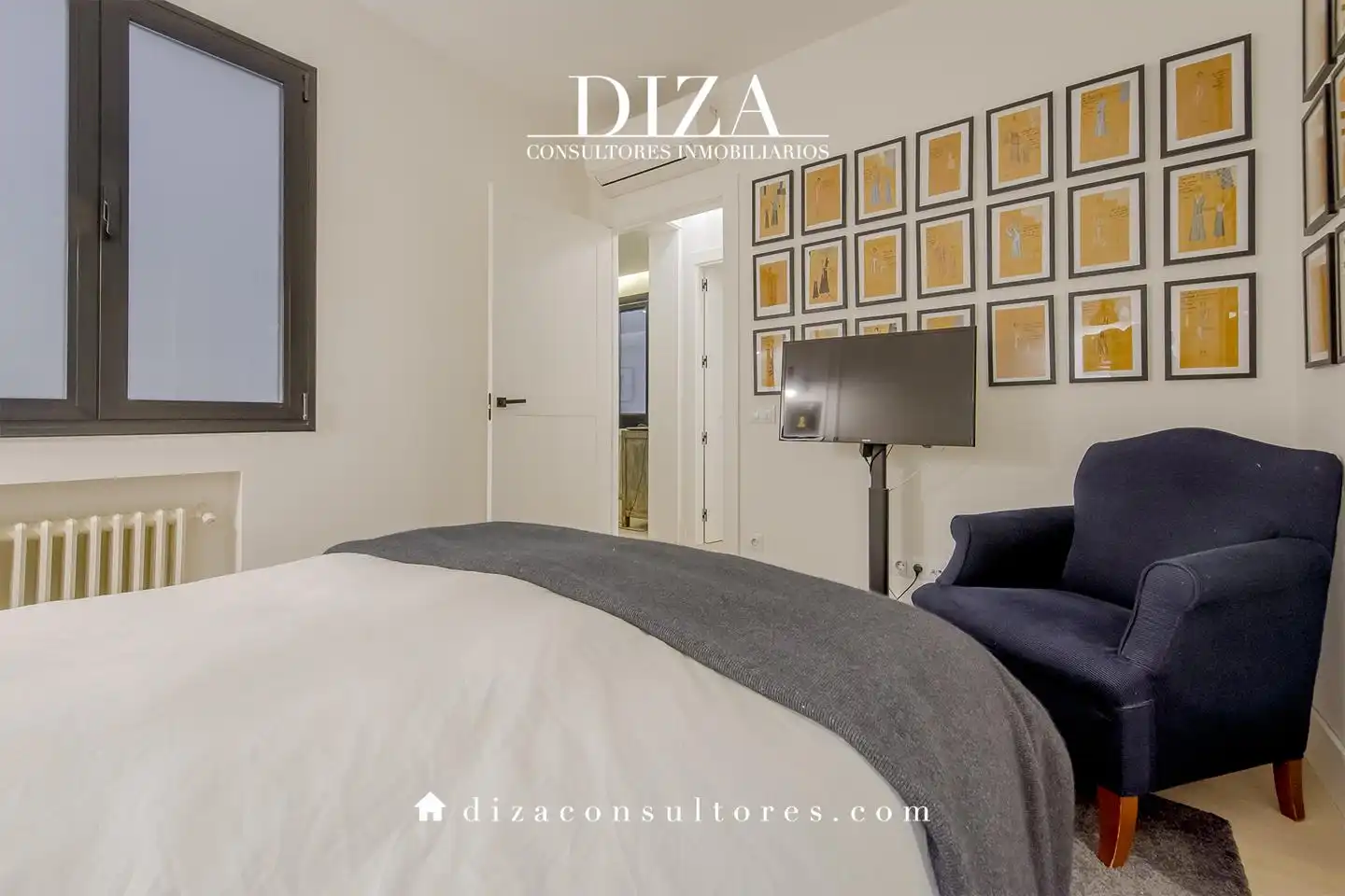 Bedroom of Apartments for sale in Madrid  with Air Conditioner and Heating