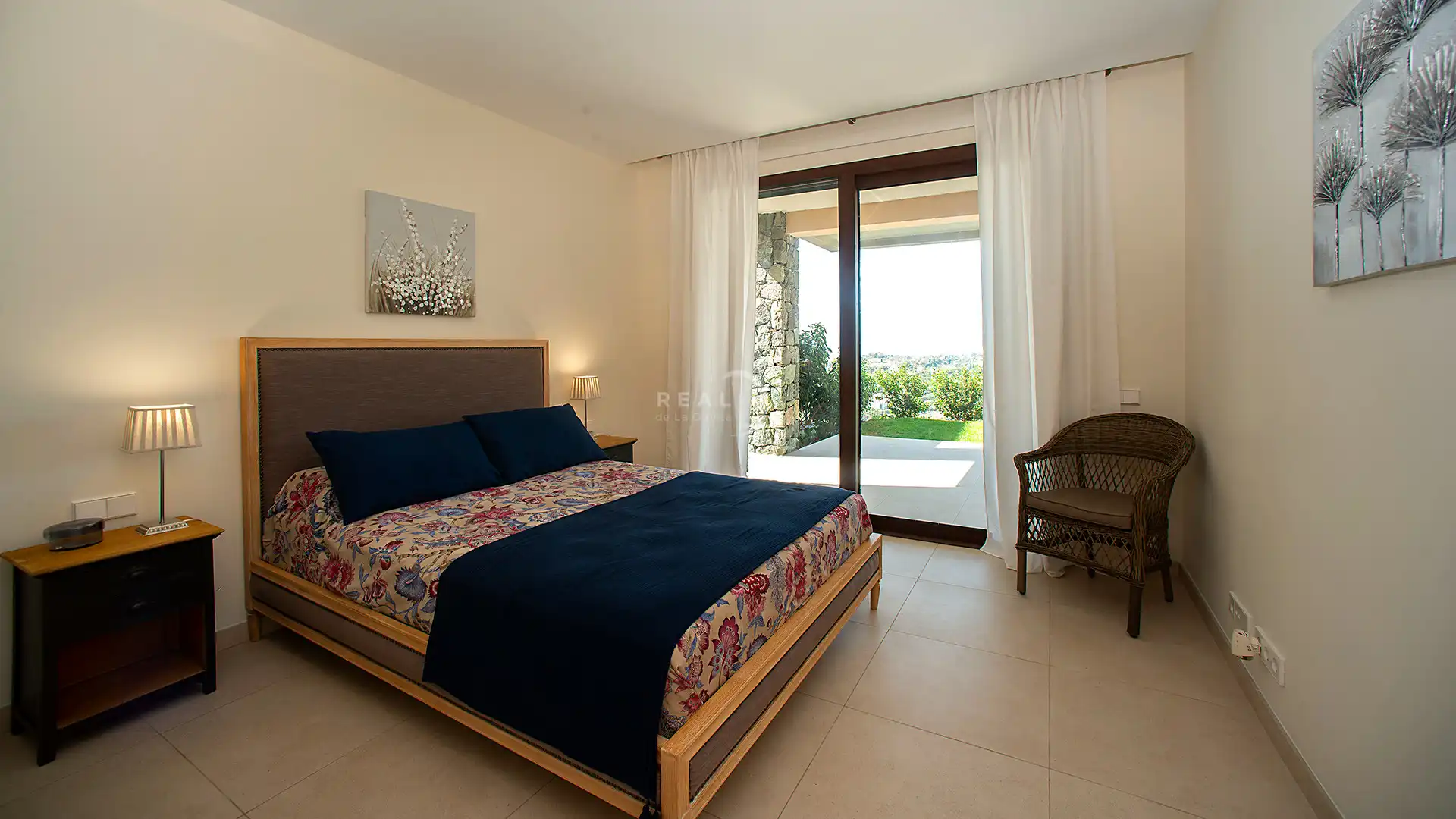 Habitación de Piso de alquiler en Benahavís con Aire acondicionado, Calefacción y Jardín privado