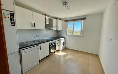 Flat for sale in Calle Atlantico, Jerónimo y Avileses
