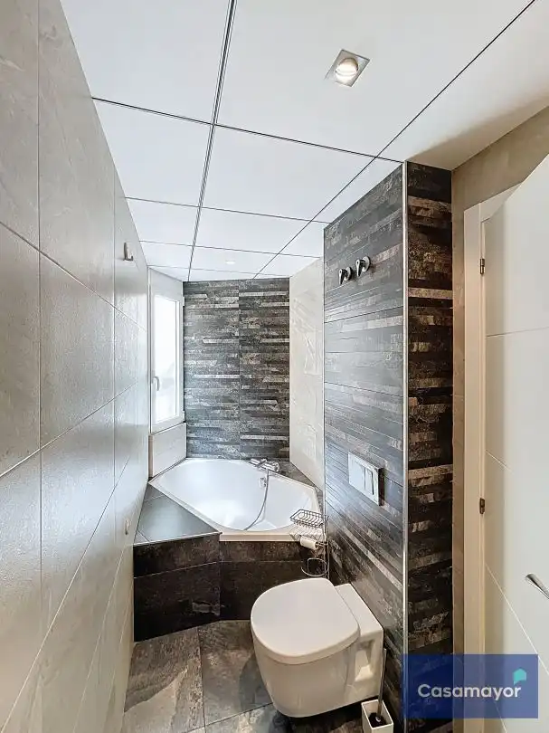 Bathroom of Flat for rent in Alicante / Alacant  with Air Conditioner