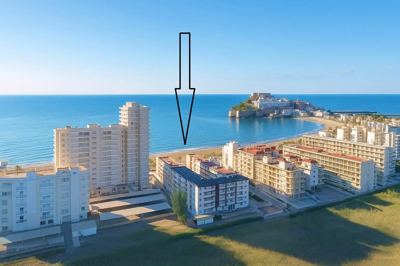 Apartamento con ascensor en alquiler en Avinguda del Papa Luna 10, imagen 2