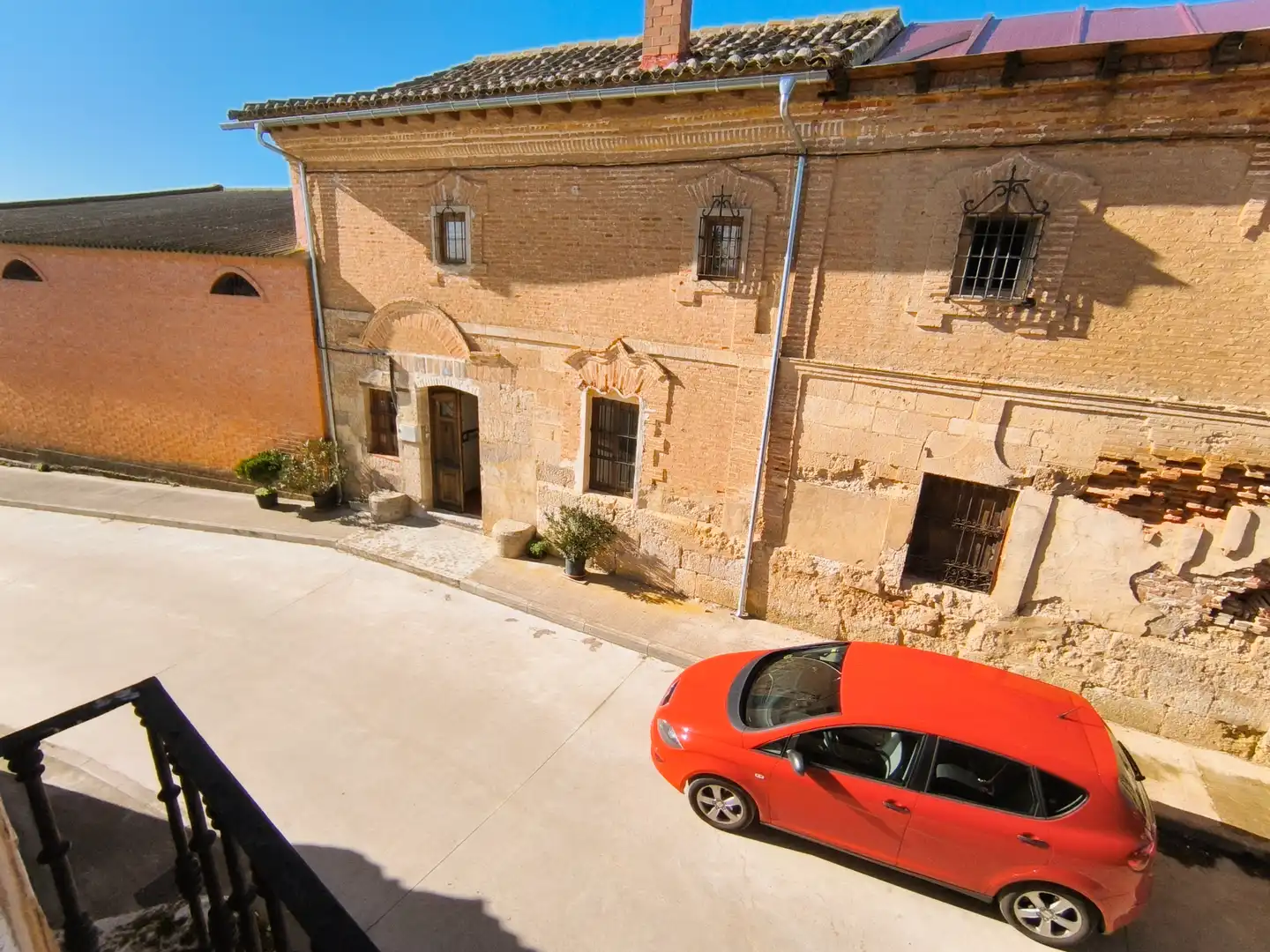 Vista exterior de Casa o chalet en venta en Villamartín de Campos con Calefacción, Jardín privado y Trastero