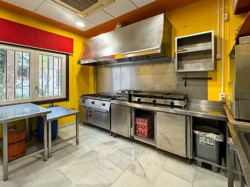 Kitchen of Commercial properties for sale in Vera  with Air Conditioner and Furnished