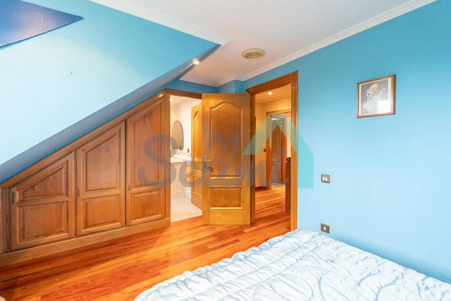 Habitación de Casa adosada en venta en El Franco  con Calefacción, Jardín privado y Parquet
