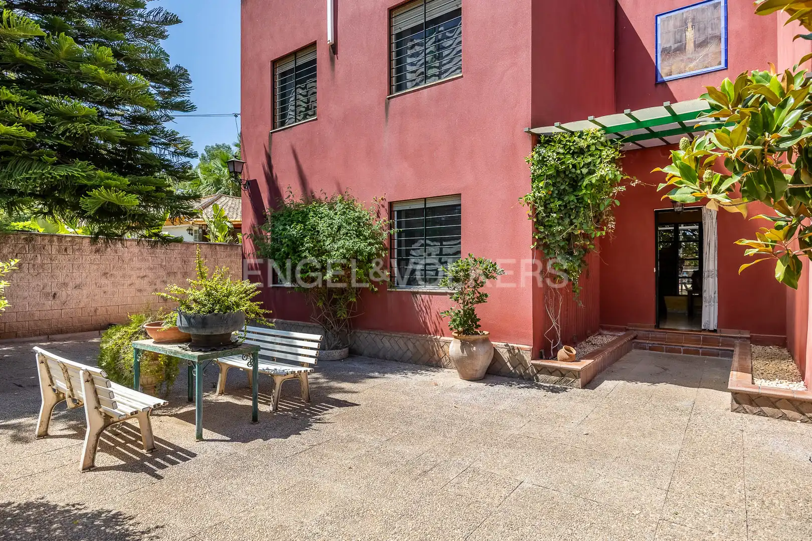 Vista exterior de Casa o chalet en venta en Carmona con Calefacción, Jardín privado y Terraza