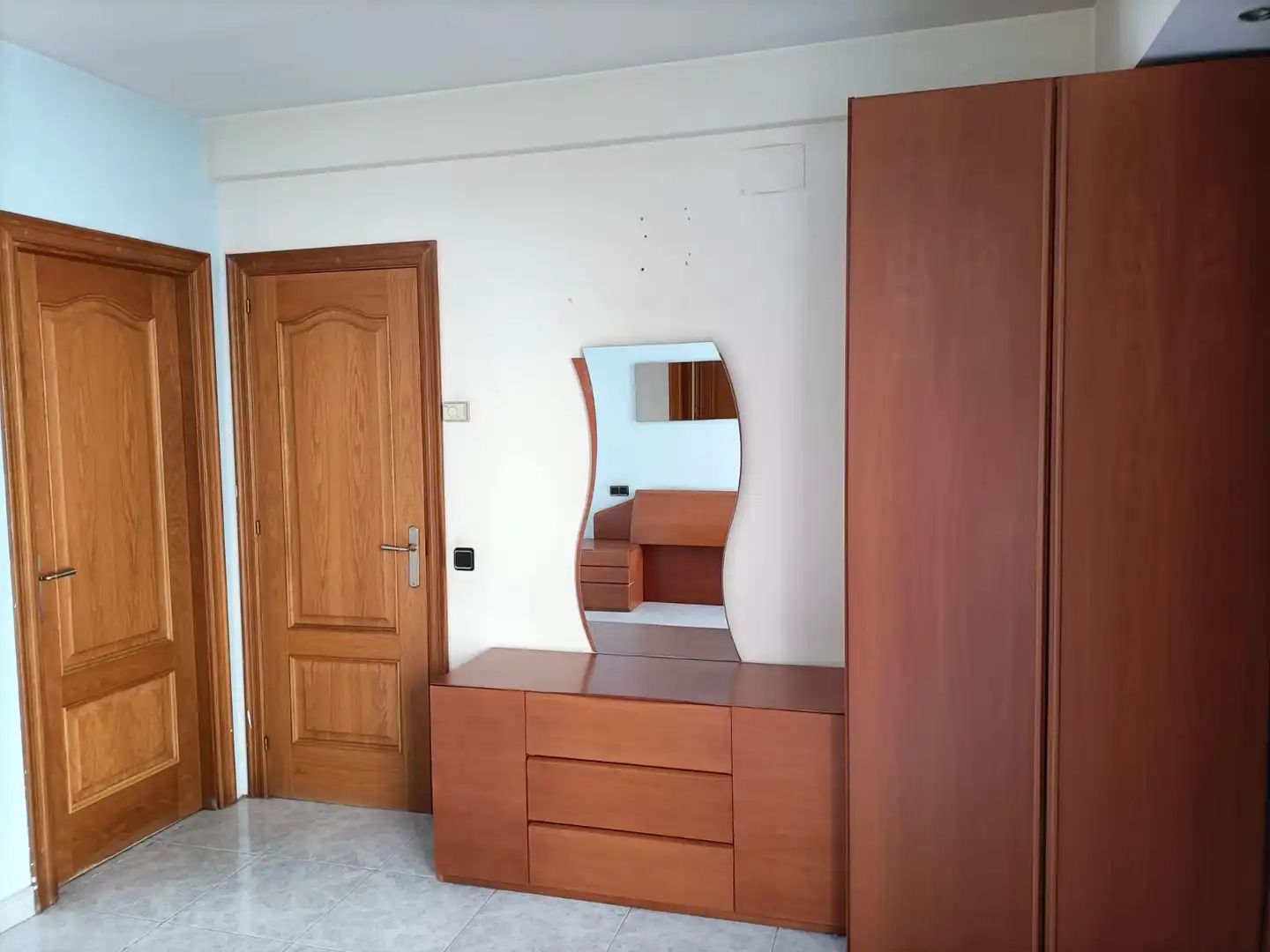 Habitación de Dúplex en venta en Pineda de Mar con Calefacción, Terraza y Amueblado