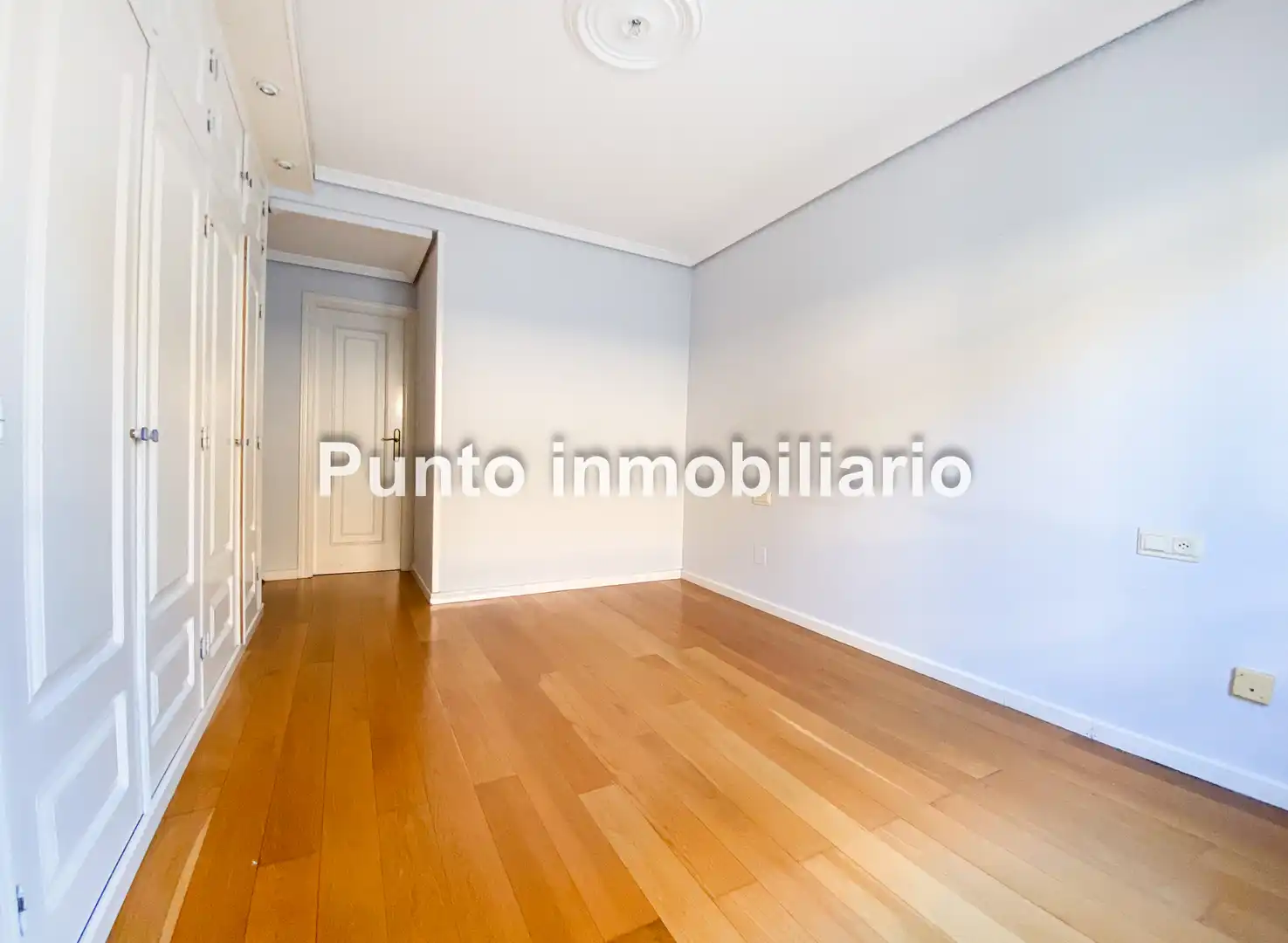 Habitación de Piso de alquiler en Valladolid con Aire acondicionado, Calefacción y Parquet
