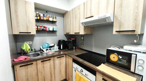 Foto 3 de Piso en venta en Carrer D'eliseu Meifren, Bonavista, Badalona