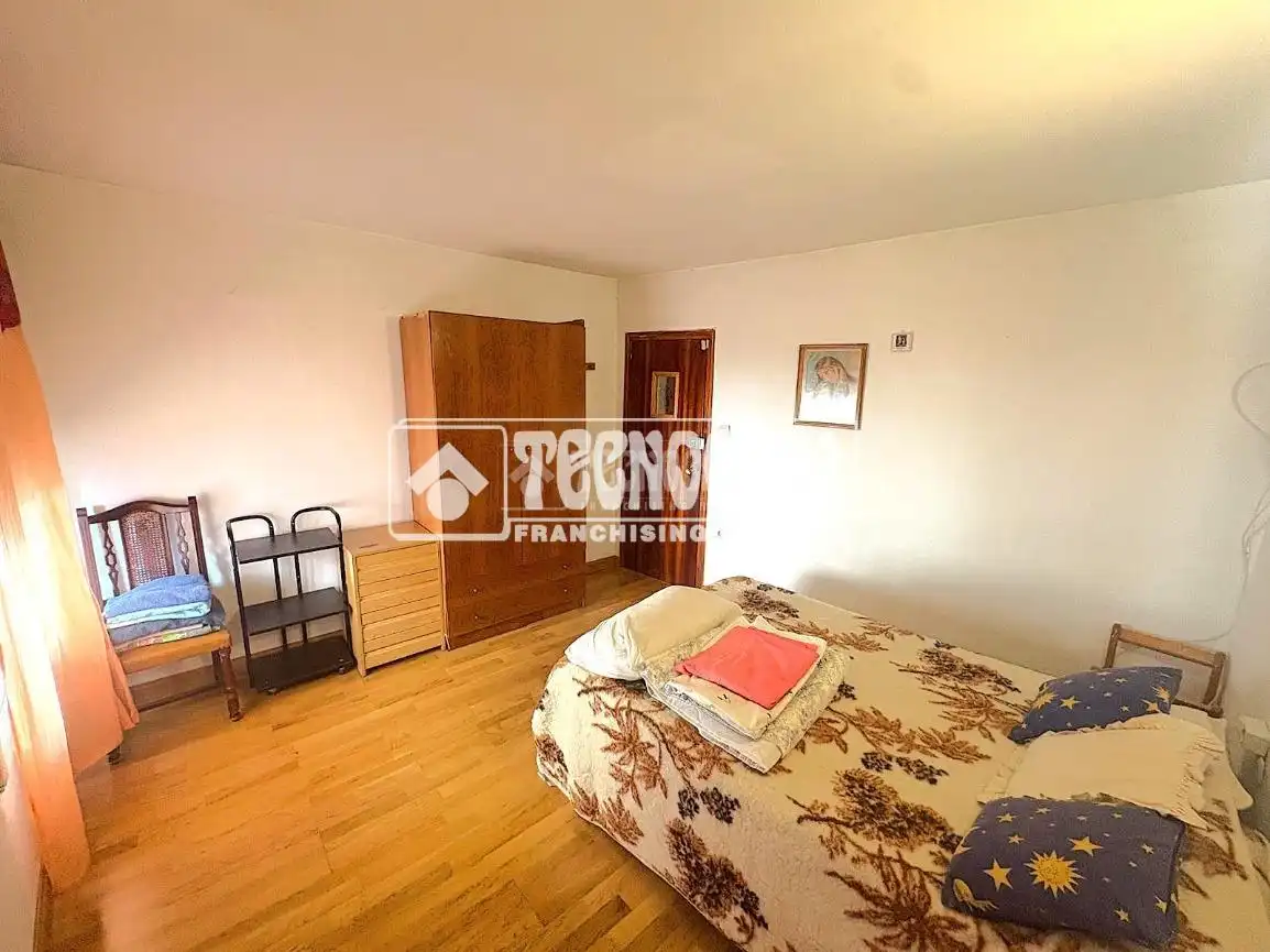 Habitación de Casa adosada en venta en San Pedro Palmiches con Terraza y Balcón
