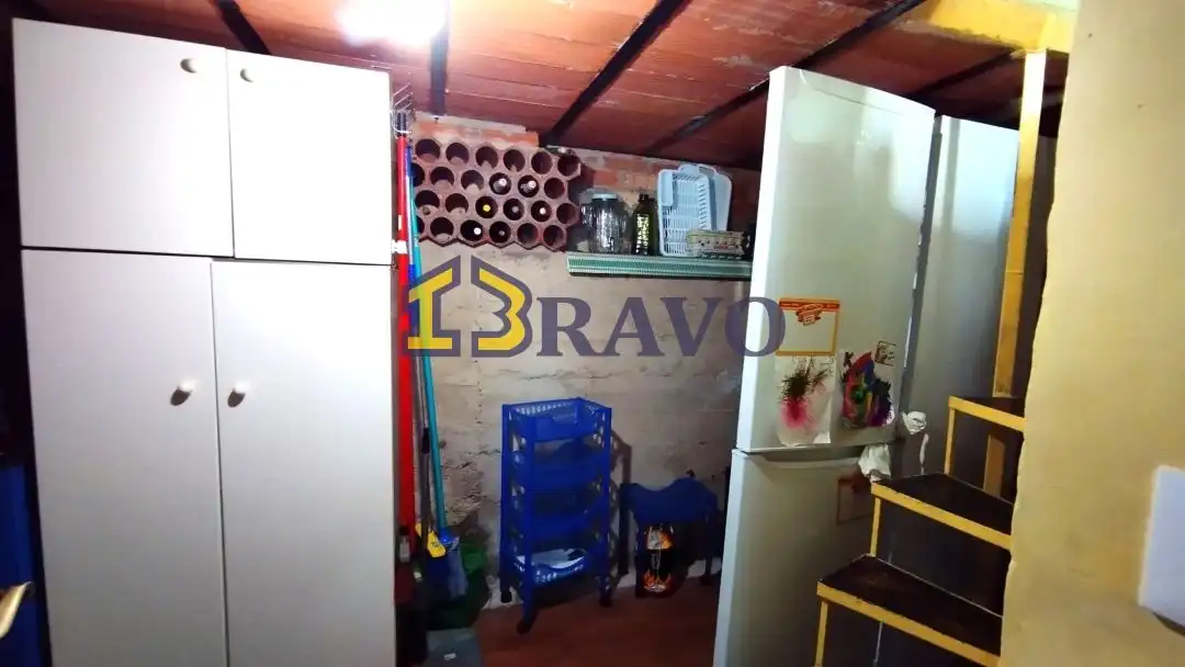 Cuina de Casa o xalet en venda en Valle de Tobalina amb Calefacció, Jardí privat i Moblat