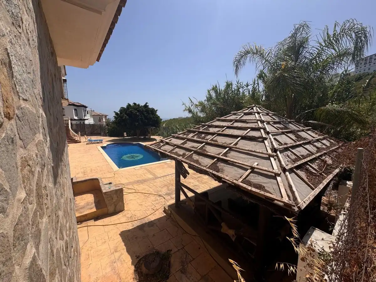 Piscina de Casa o xalet en venda en Manilva amb Terrassa i Traster