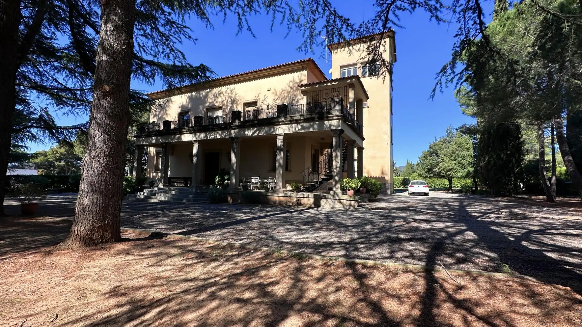 Vista exterior de Casa o chalet en venta en Terrassa con Aire acondicionado, Calefacción y Jardín privado