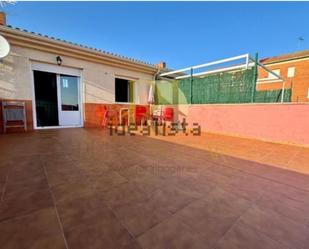 Exterior view of House or chalet for sale in Villamañán  with Terrace and Balcony