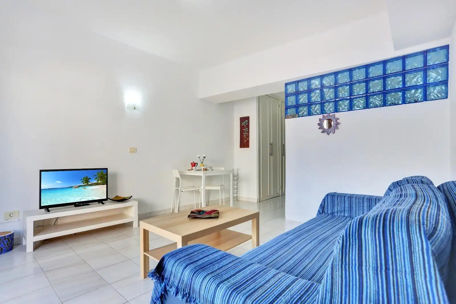 Living room of Study for rent in Arona  with Terrace, Furnished and Community pool
