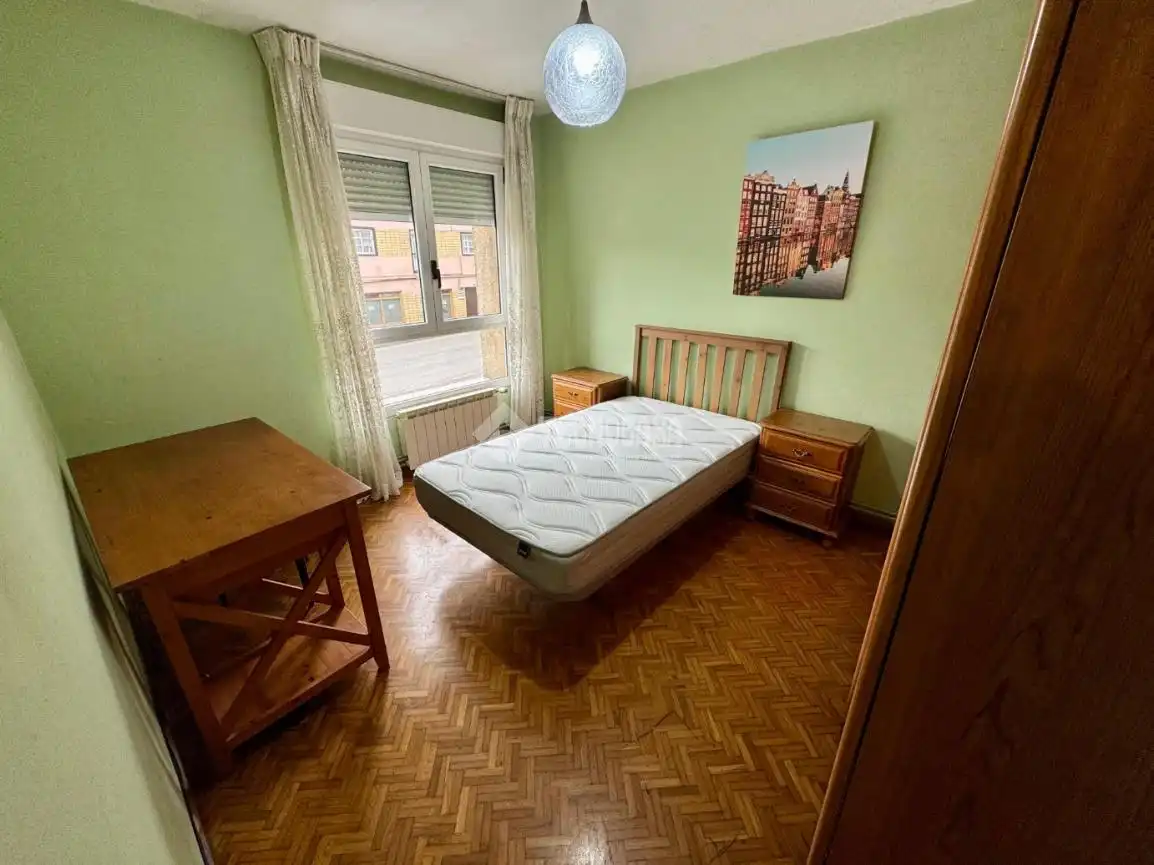 Schlafzimmer von Wohnung zur Miete in El Astillero   mit Heizung und Parkett
