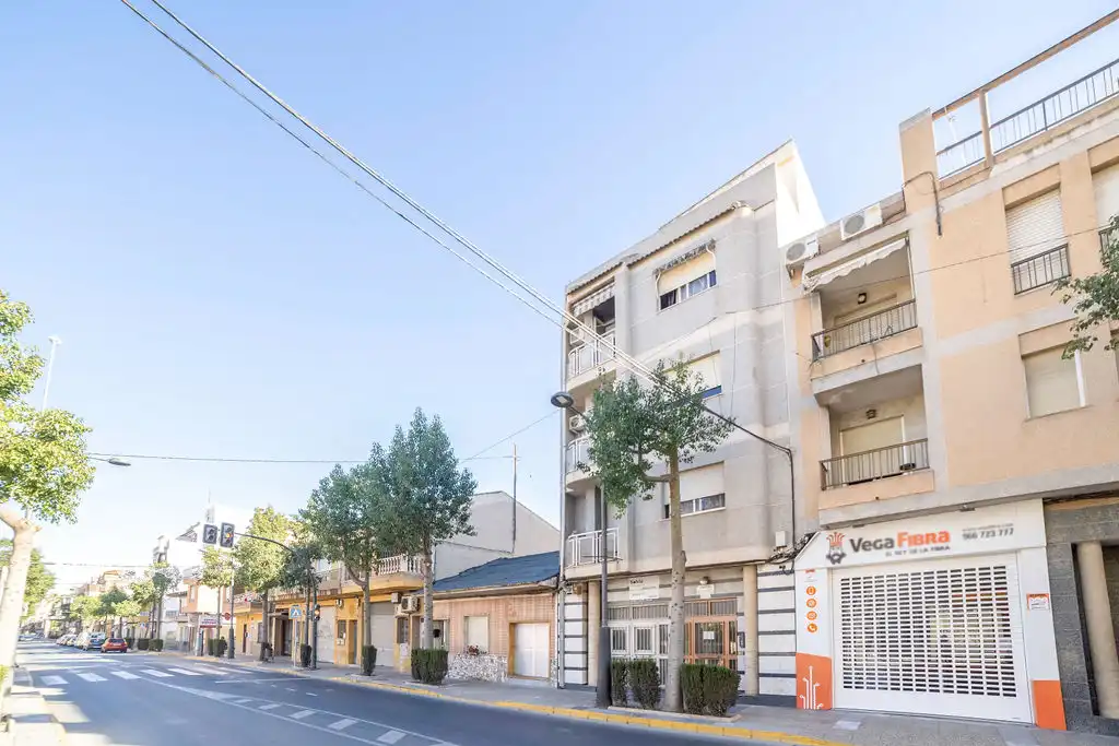 Locale commerciale in vendita a Av. Calvo Sotelo