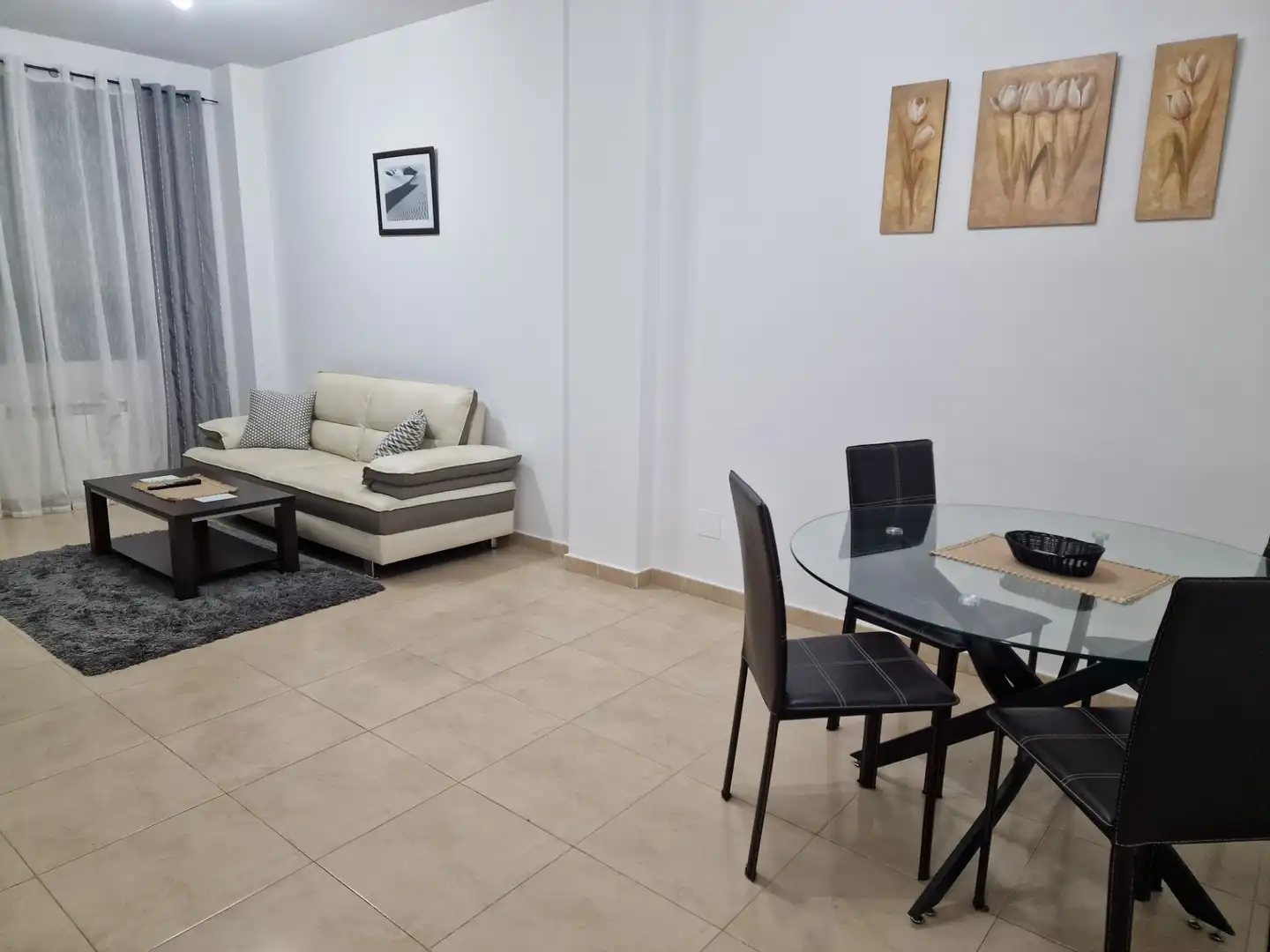 Sala de estar de Piso en venta en Mondéjar con Aire acondicionado, Calefacción y Parquet