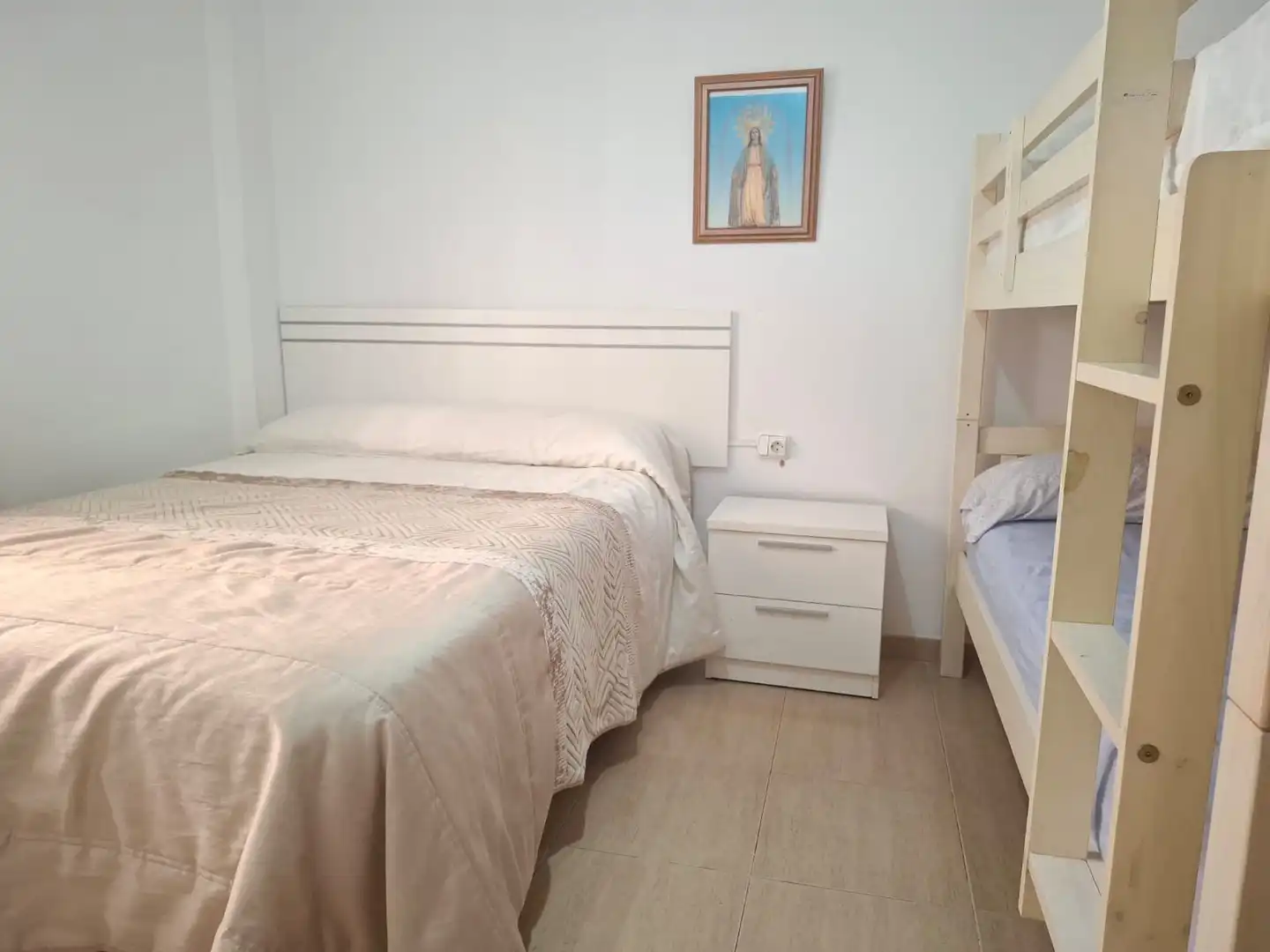 Habitación de Piso en venta en Torrenueva Costa con Amueblado