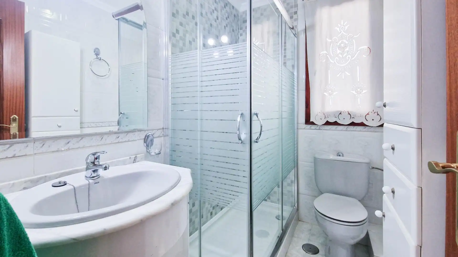 Piso de alquiler en Avenida JUAN PEREDA PILA, Maria Auxiliadora - Barriada de Llera