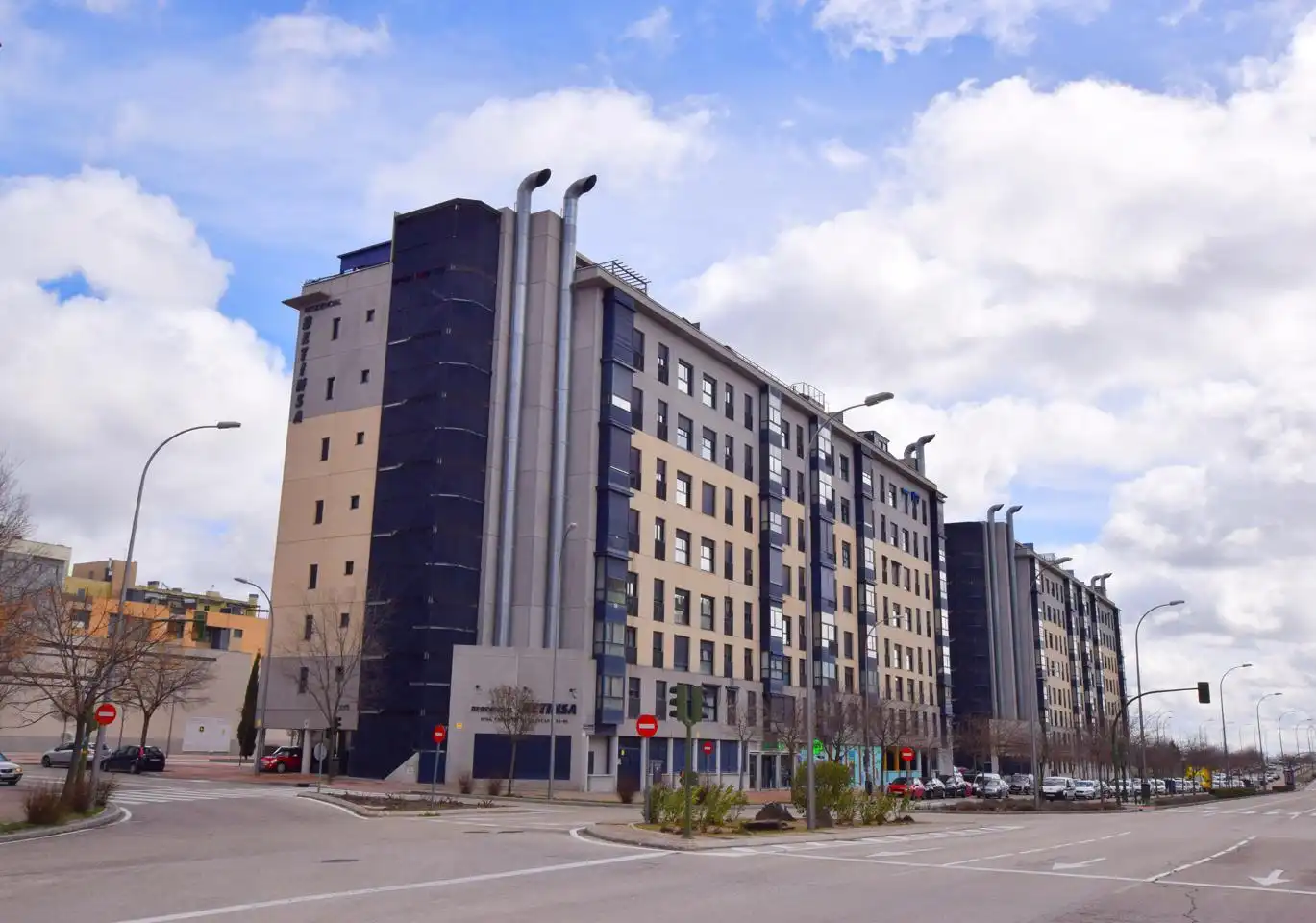Vista exterior de Piso en venta en Madrid con Aire acondicionado, Calefacción y Piscina comunitaria