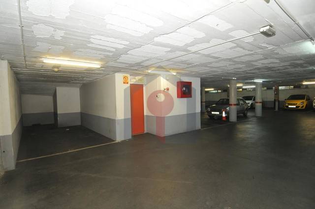 Garaje en Alquiler en Centre - Nucli Antic