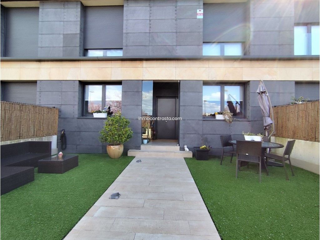 Terrace of Single-family semi-detached for sale in Vitoria - Gasteiz  with Private garden, Terrace and Furnished