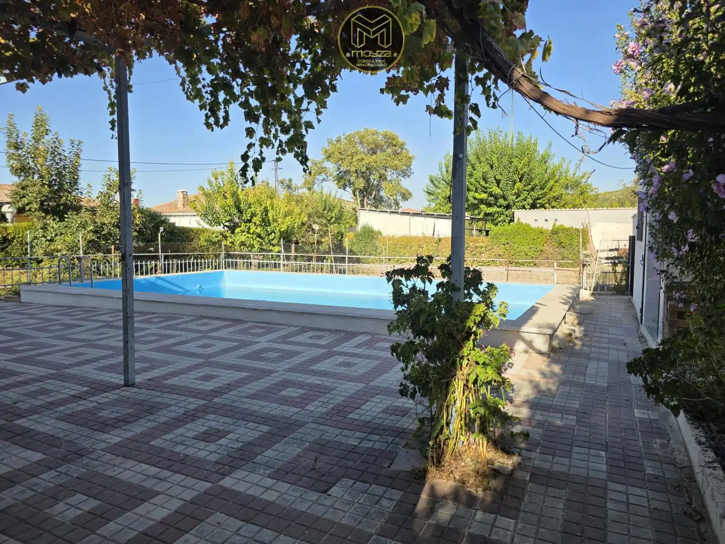 Piscina de Casa o xalet en venda en Jaén amb Aire condicionat, Calefacció i Piscina