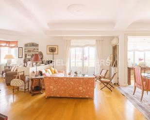 Living room of Apartment for sale in  Madrid Capital  with Air Conditioner, Heating and Storage room
