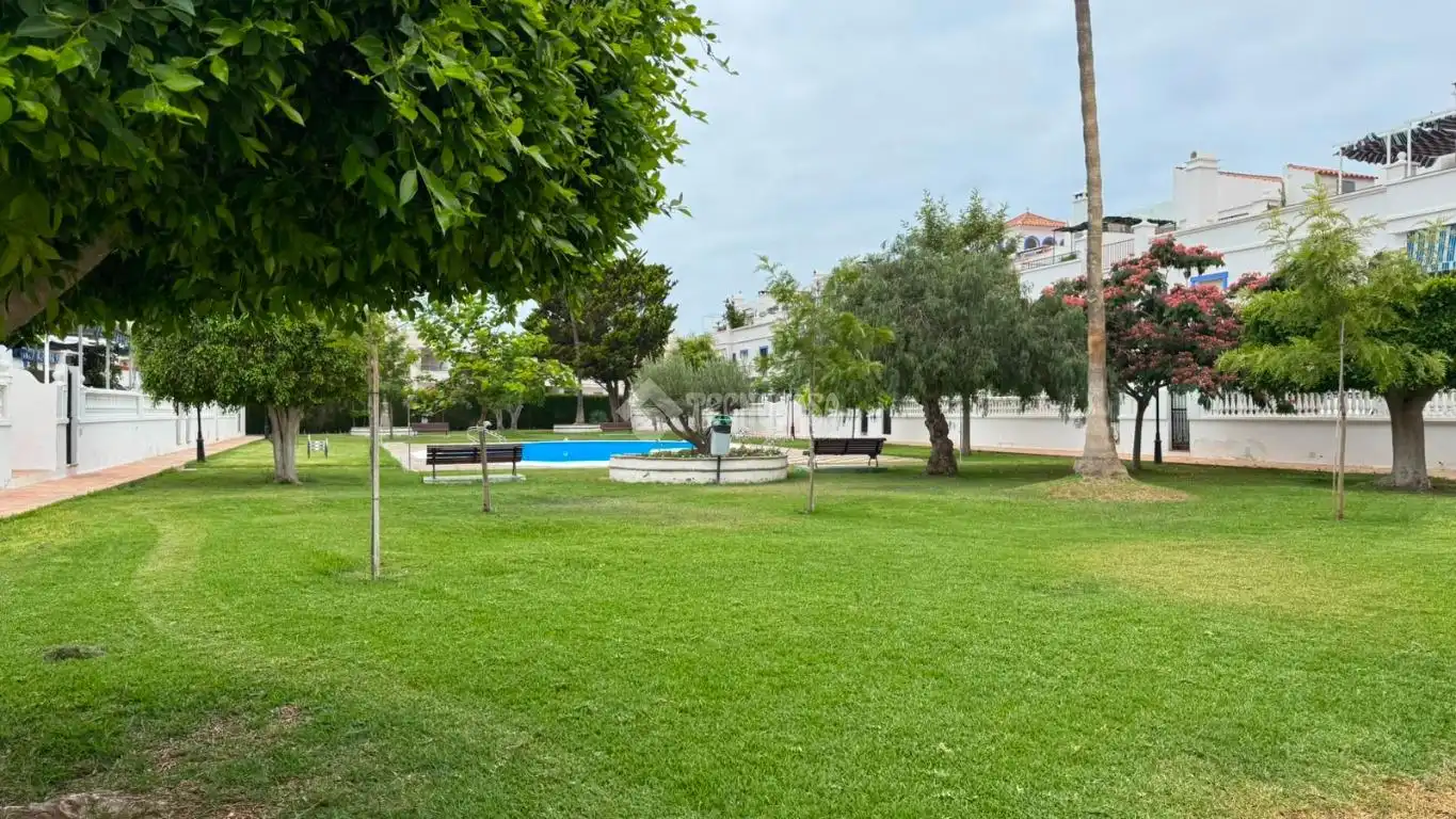 Jardín de Dúplex en venta en Motril con Terraza, Piscina y Piscina comunitaria