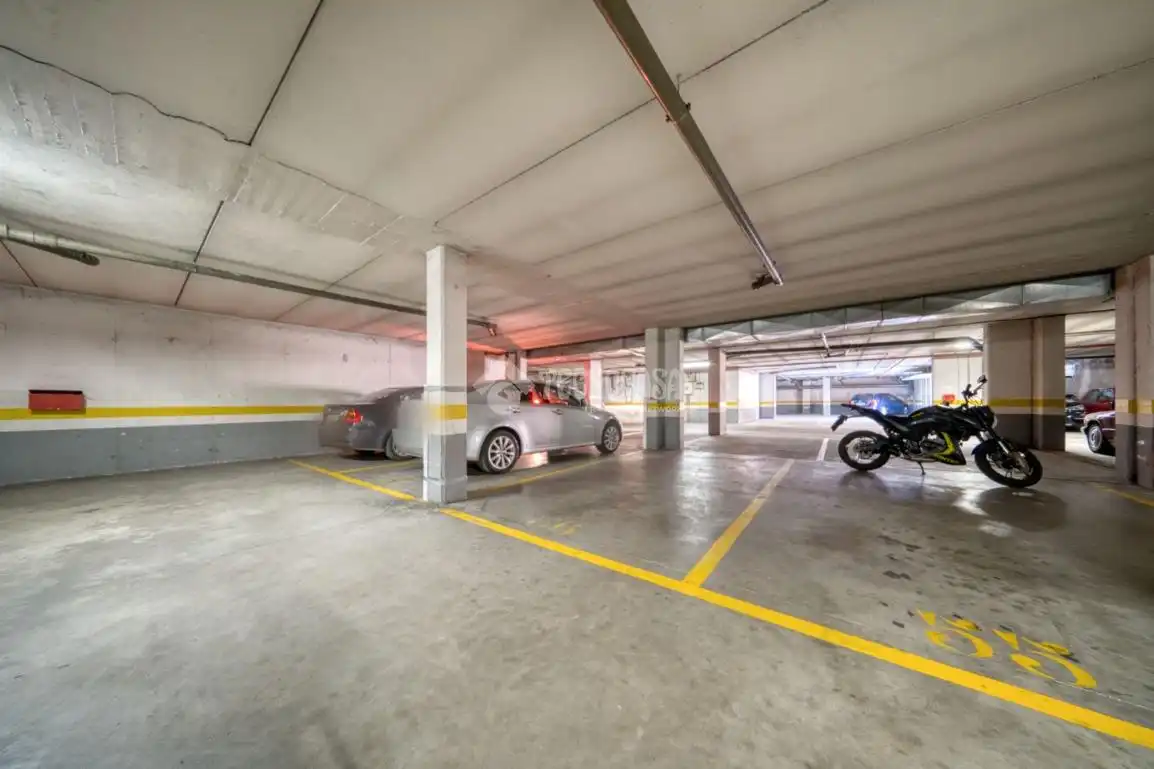 Parking of Flat for rent in Valladolid  with Heating and Community pool