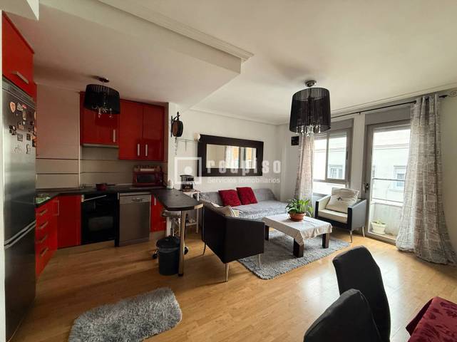 Piso en Venta en de Miguel Mayor en Opañel