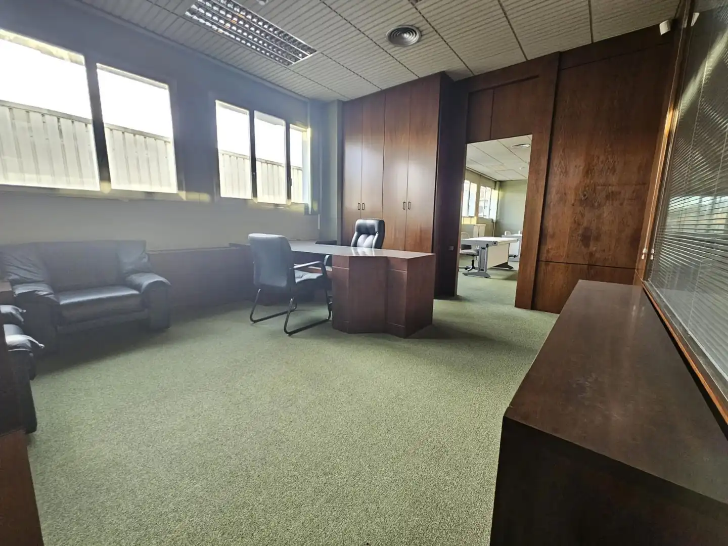 Büro zur Miete in Sant Quirze del Vallès mit Klimaanlage und Heizung