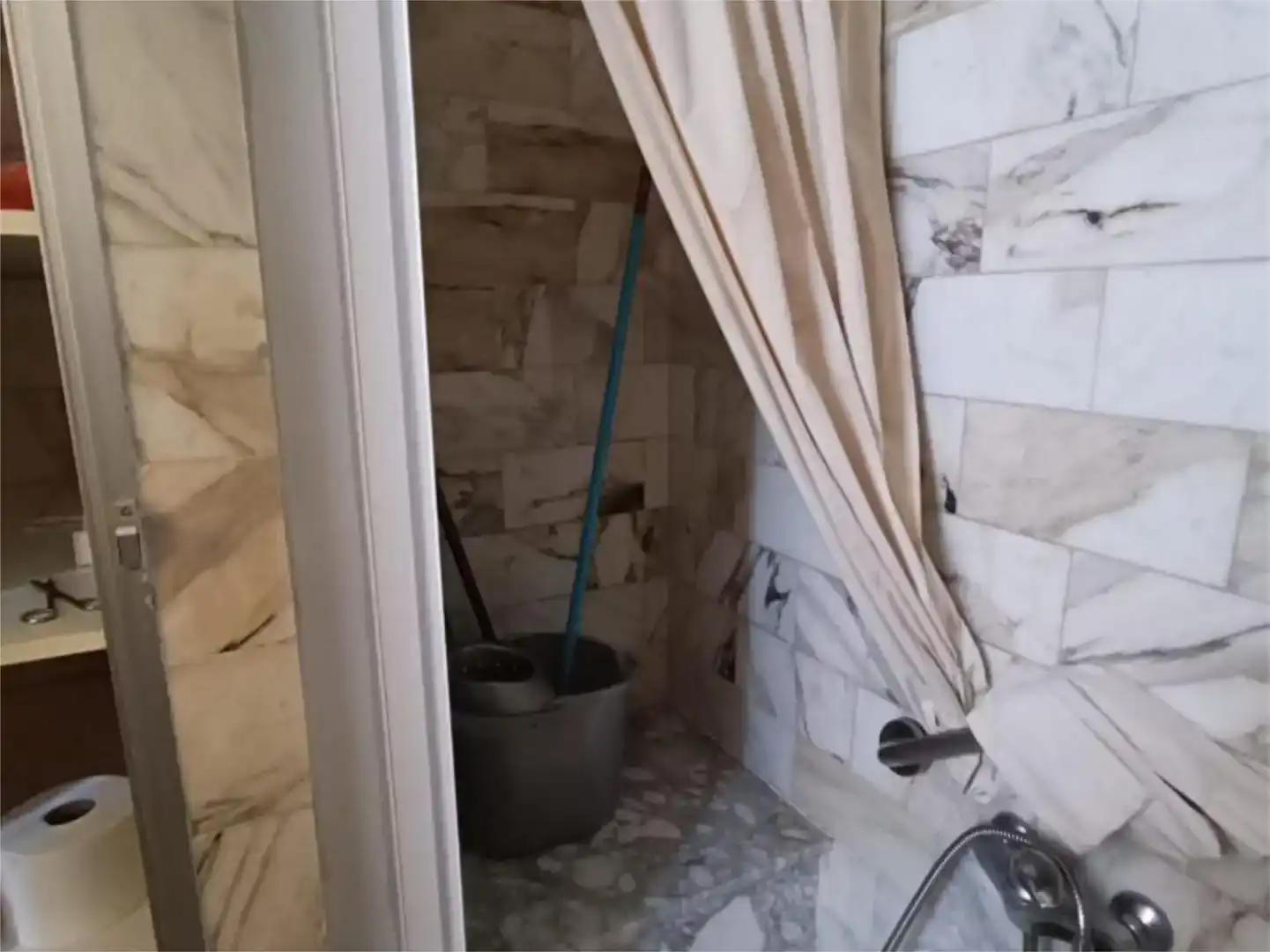 Bathroom of Flat for sale in Benaguasil  with Air Conditioner and Balcony