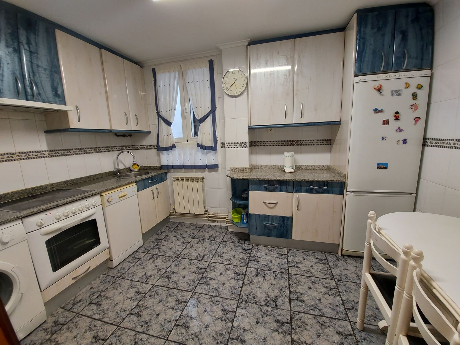 Kitchen of Flat for sale in  Logroño  with Heating, Parquet flooring and Balcony