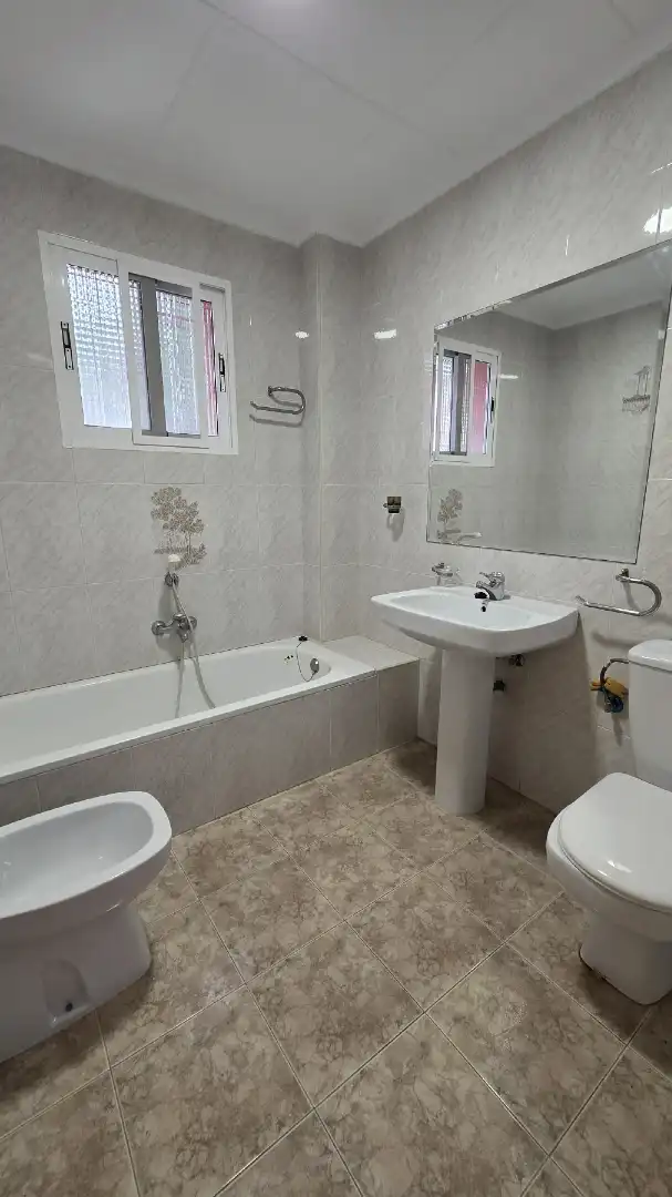Baño de Casa o chalet en venta en Chiva con Aire acondicionado, Jardín privado y Terraza