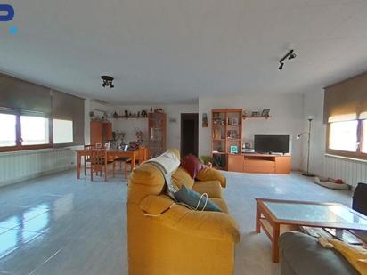 Sala d'estar de Finca rústica en venda en Olèrdola amb Aire condicionat i Balcó