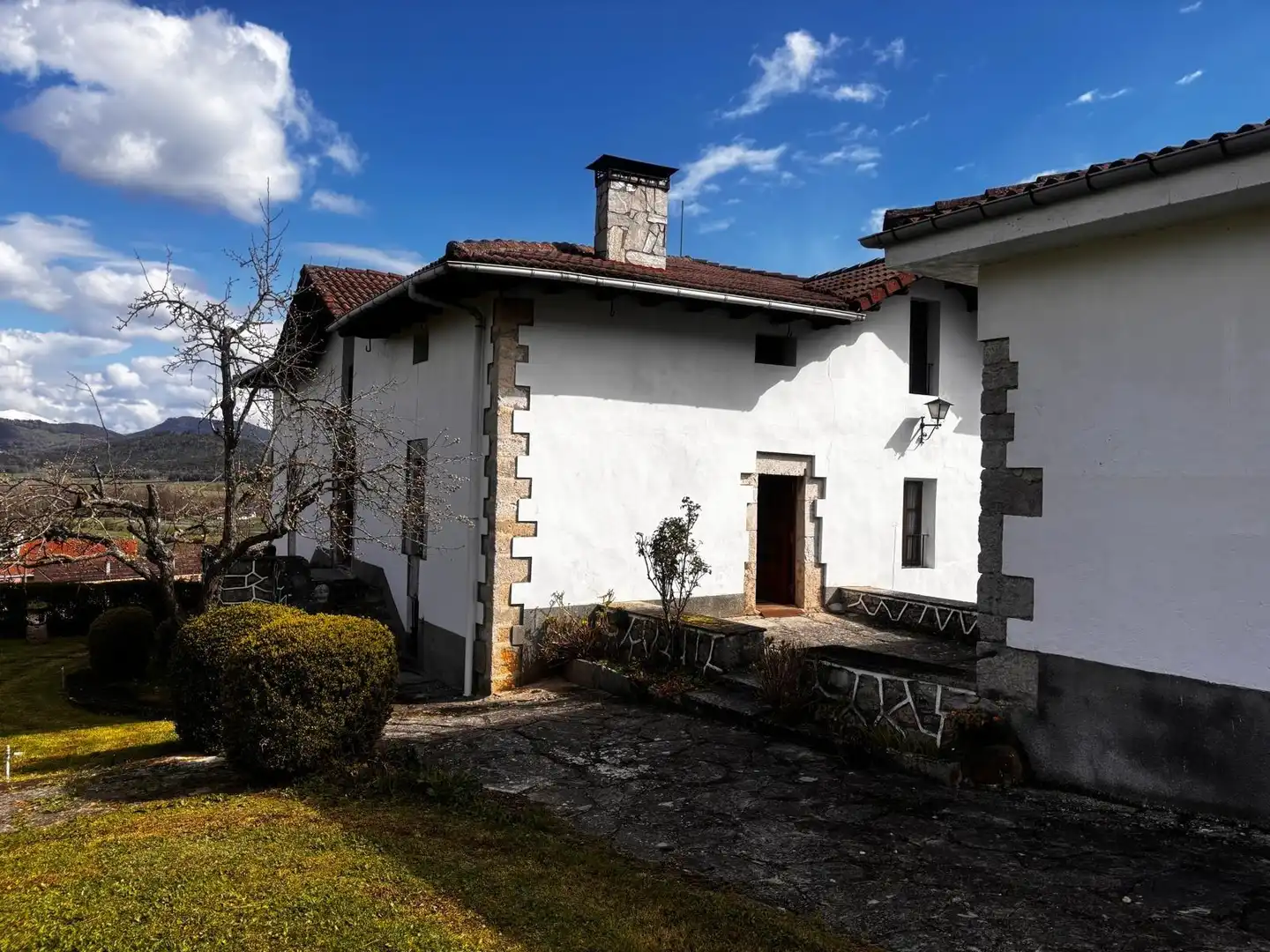 Exterior view of Houses for sale in Valle de Mena  with Private garden, Furnished and Balcony